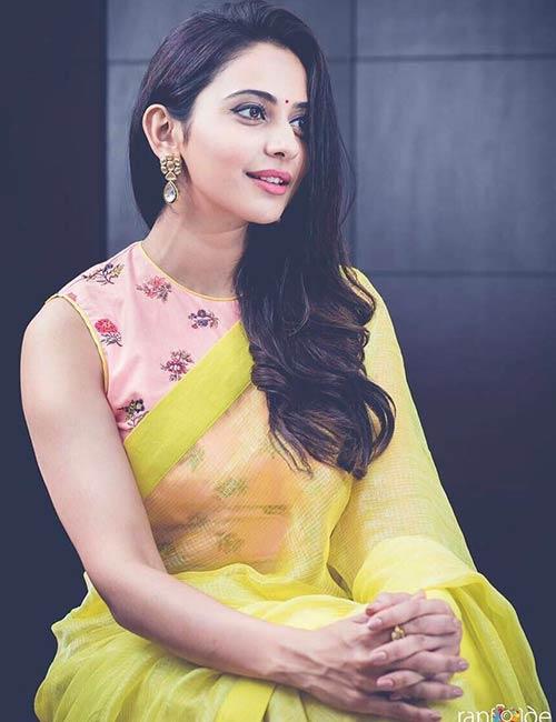 Beautiful Indian girl named Rakul Preet Singh