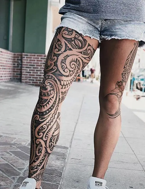 Hawaiian tribal tattoos design on leg