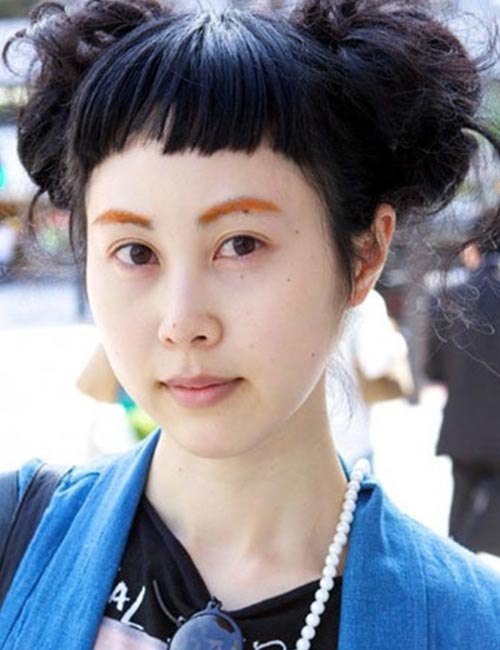 Roller buns Japanese hairstyle for women