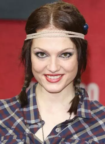 Rope braid headband hippie hairstyle