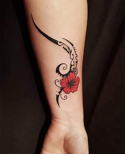 Tattoo of Flowers Maori