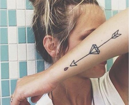 10 Regal Diamond Tattoo Designs