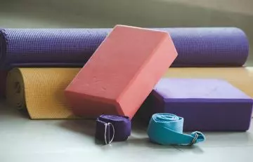Accessories required to practice yoga