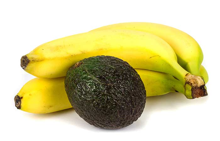Avocado and banana hair mask treatment for dry hair