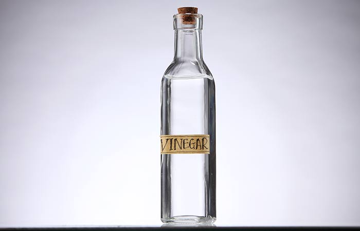 Vinegar wash treatment for dry hair