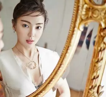 Zhang Yuqi beautiful Chinese woman