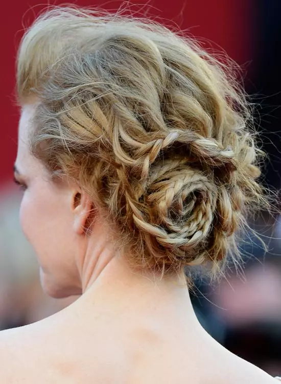 cute red carpet hairstyles for long hair