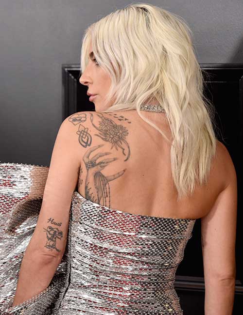 Lady Gaga daisy tattoo