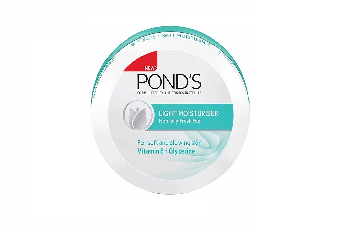 POND'S Light Moisturiser For Soft & Glowing Skin