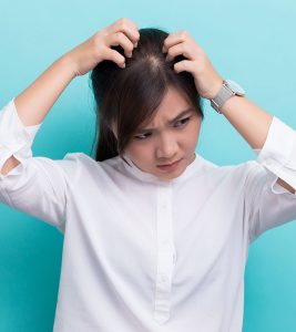 Wet Dandruff: What Is It And How To Treat...