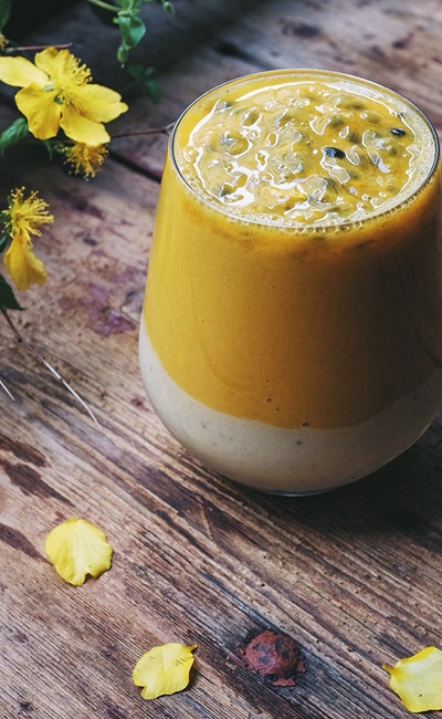 Peach, passion fruit, and flax seeds smoothie for weight loss