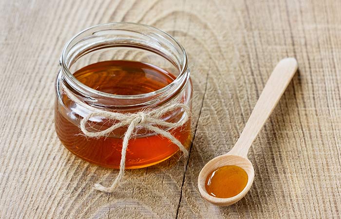 3. Honey And Olive Oil For Oily Skin