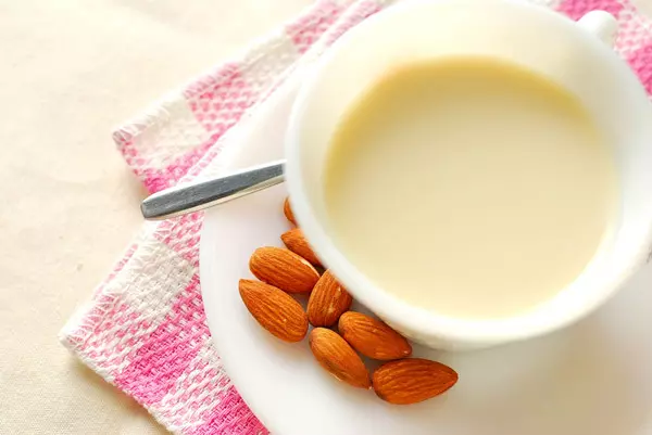 Almonds-and-Milk