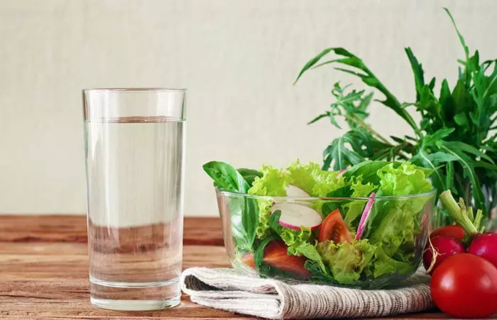 Diet and hydration to prevent hair fall in summer