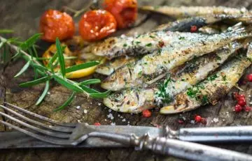 Grilled sardines with veggies of osteopenia diet