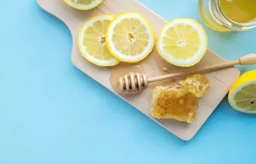 Homemade lemon face packs to reduce dark spots