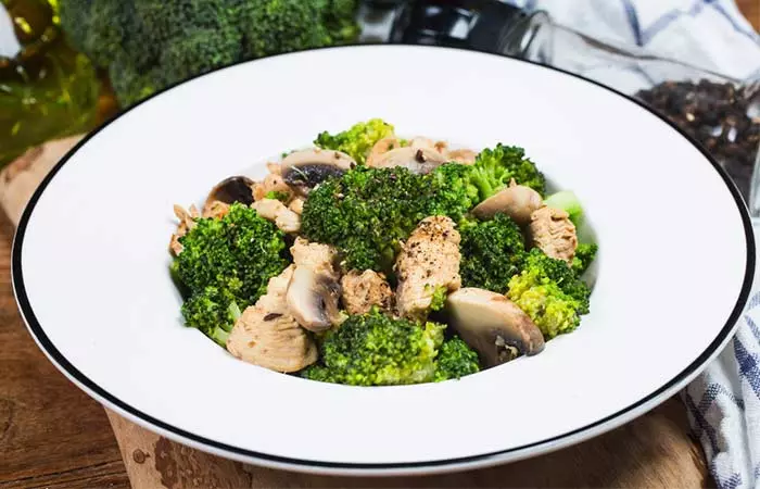 Vegan broccoli and mushroom stir fry Atkins diet recipe