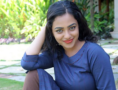 Nithya Menon without makeup in simple kurti