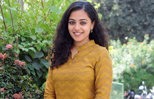 Nithya Menon without makeup in a garden