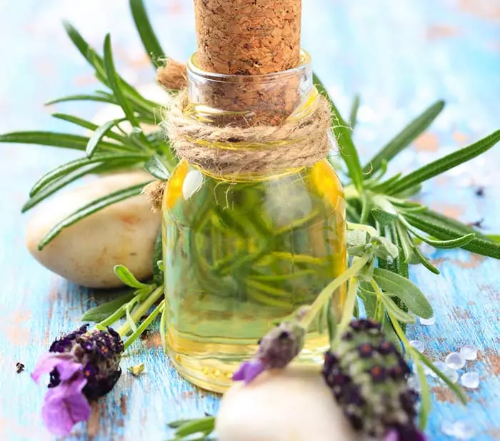 Lavender oil to get rid of vaginal discharge odor