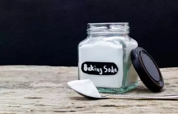 Baking soda as a home remedy for heart burn