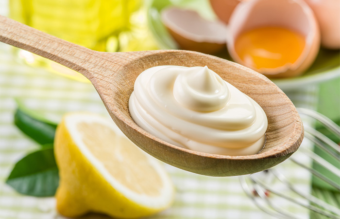 Blend of mayonnaise and lemon mask prevents head lice