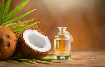 Coconut oil to stop hair breakage