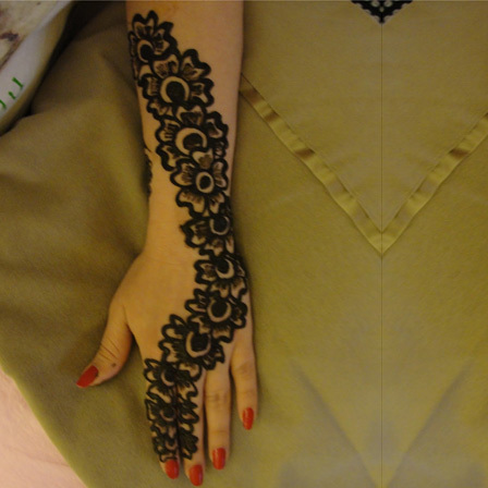 Contemporary and abstract mehndi sticker