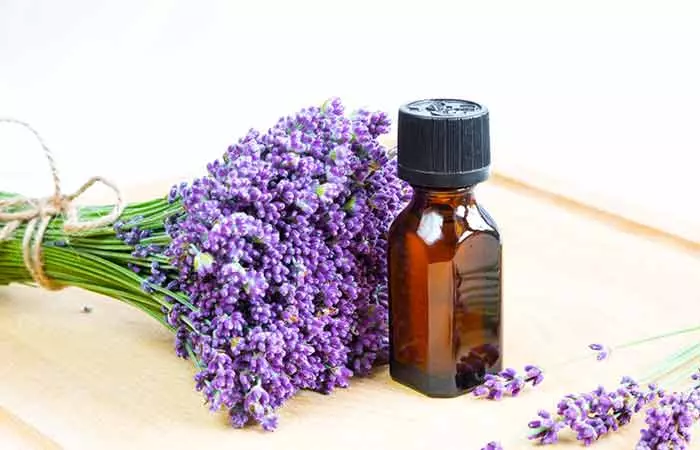 Lavender oil for asthma treatment