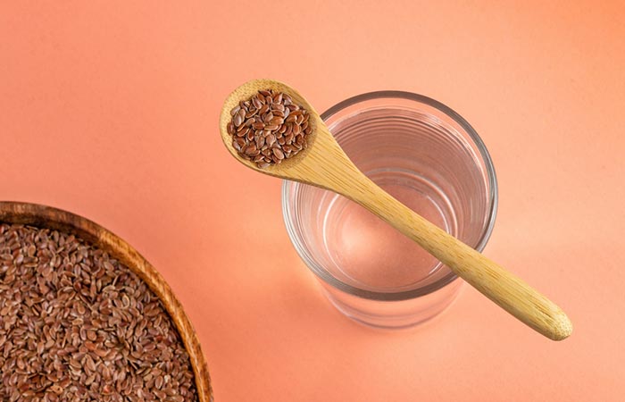 Flax seeds and water to cleanse the colon