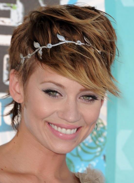 Short grown out pixie with pretty headband bob hairstyle
