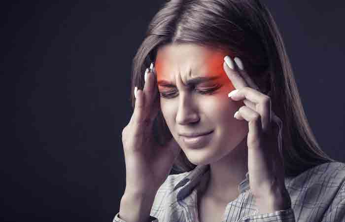 Woman with headache may benefit from ginkgo biloba