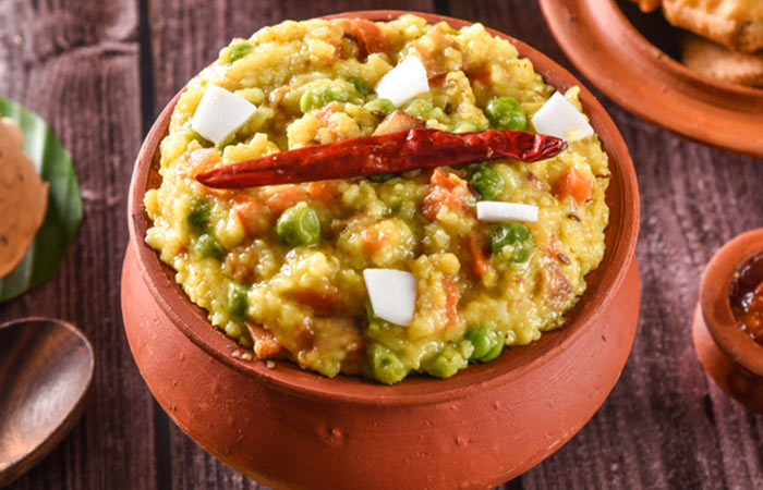 Rice and vegetable khichdi for gastritis diet