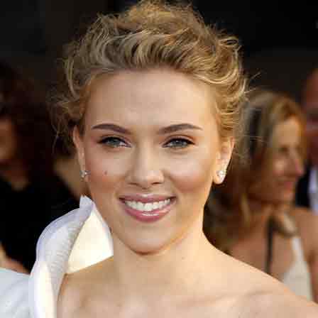 Scarlett Johansson with a mole on her cheek