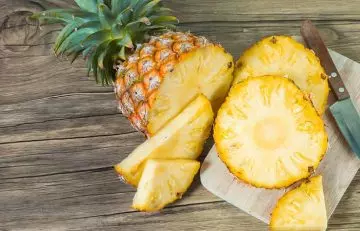 Pineapples to get rid of phlegm