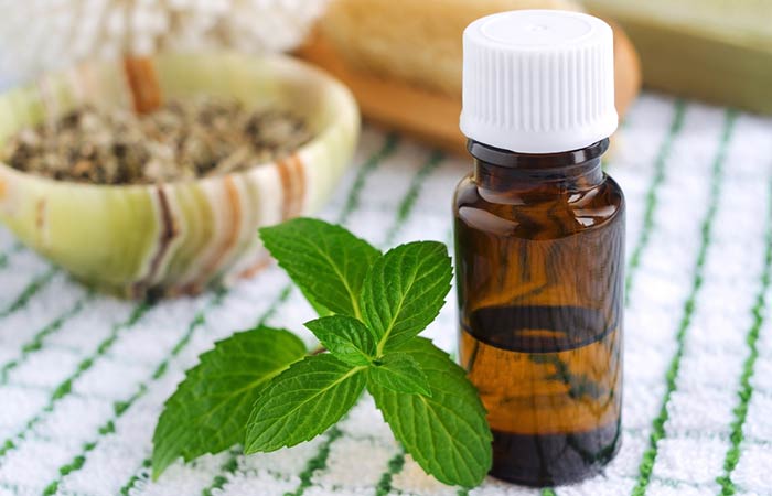 Essential oil to stop vomiting