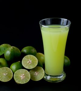 8 Proven Health Benefits Of Lime Juic...