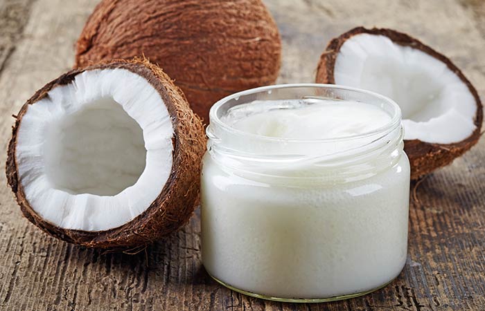Coconut oil to get rid of rashes under the breast