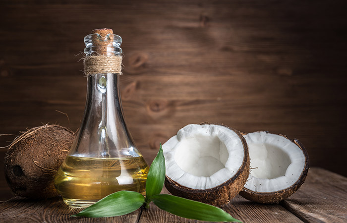 Coconut oil has antifungal properties and can help in treating ring worm