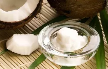 Coconut oil to get wrinkle-free skin
