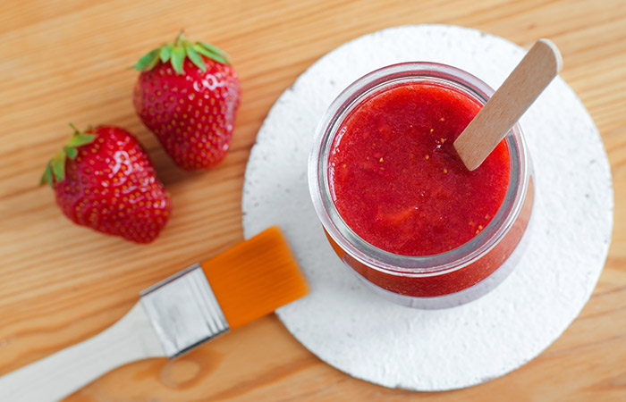 Strawberry face mask for winter skin care