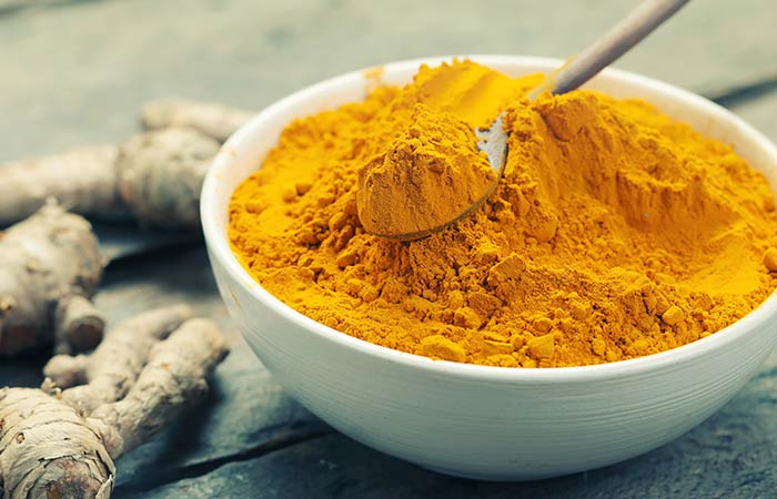 Turmeric for rashes under the breast