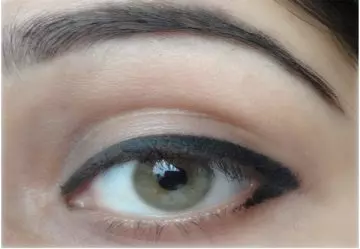 Step 7 to make your eyes look bigger with eyeliner