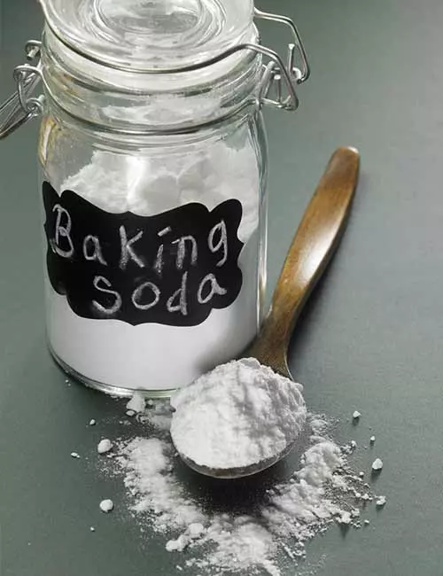 Baking soda bath for skin itching