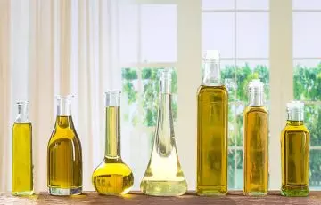Ways to moisturize oily skin using the goodness of oils