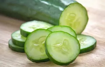 Cucumber as home remedy for swollen feet