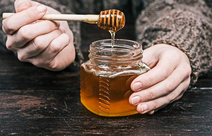 Ways to moisturize oily skin with honey