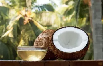 Coconut oil as home remedy for tonsillitis