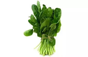 Spinach to improve eyesight naturally