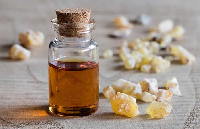 Frankincense oil for knee joint pain